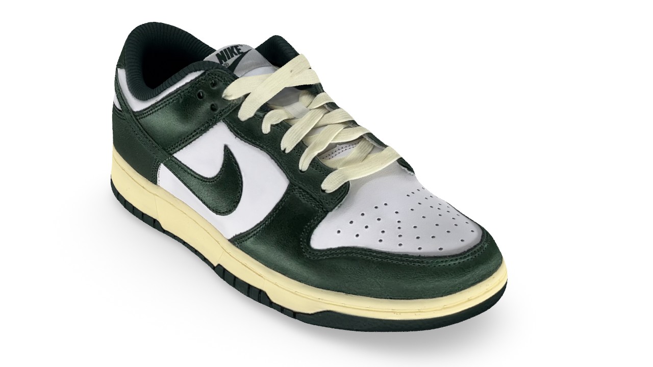 Nike WMNS Dunk Low "Vintage Green"